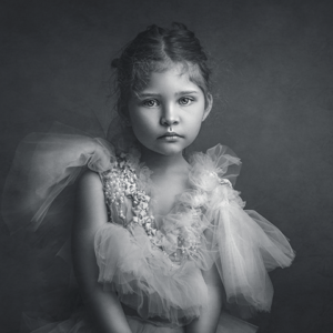 The Essential Black and White Collection